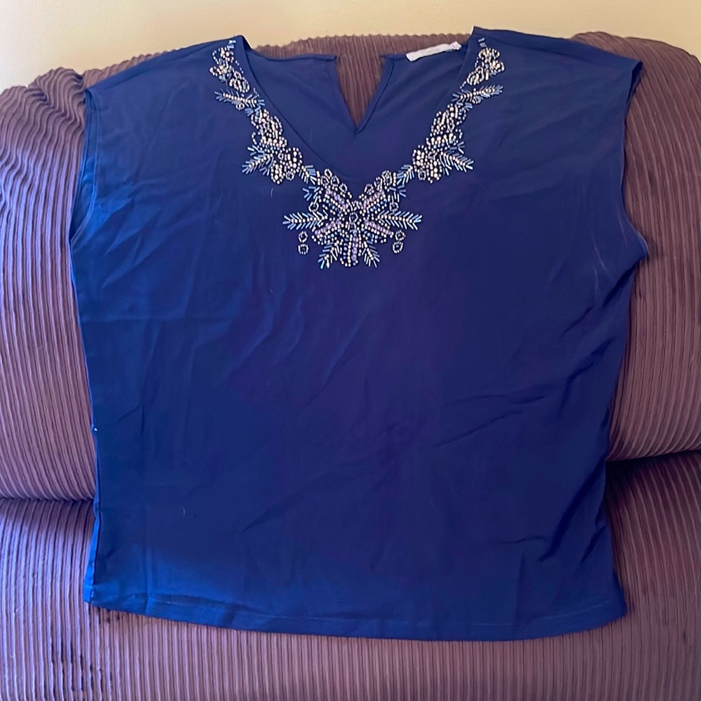 Navy blue women’s Medium embellished professional top